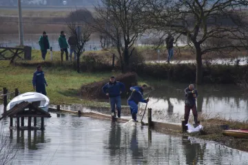 Veliki dijelovi poljoprivrednih površina raške doline pod vodom, na jednom dijelu puknuo nasip!