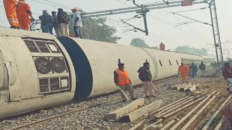 VIDEO Vlak iskočio iz tračnica: Najmanje sedam poginulih i vi&scaron;e od 20 ozlijeđenih