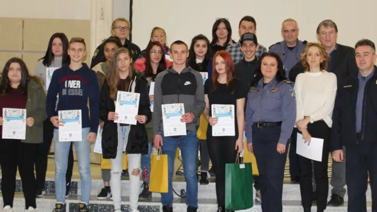 Odlični rezultati policijske aplikacije: Sve veći broj mladih na natjecanju iz prometnih propisa
