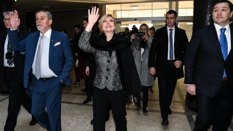 FOTO Predsjednica se vratila u Zagreb: Pohvalila Bandića i Mikulića u Gradskoj upravi!