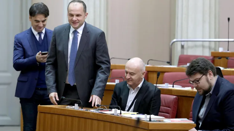 SDP-OV NOVI KIKS U SABORU: Nisu uspjeli uvjeriti vladajuće da se usvoje njihovi prijedlozi o rodiljnom dopustu za očeve