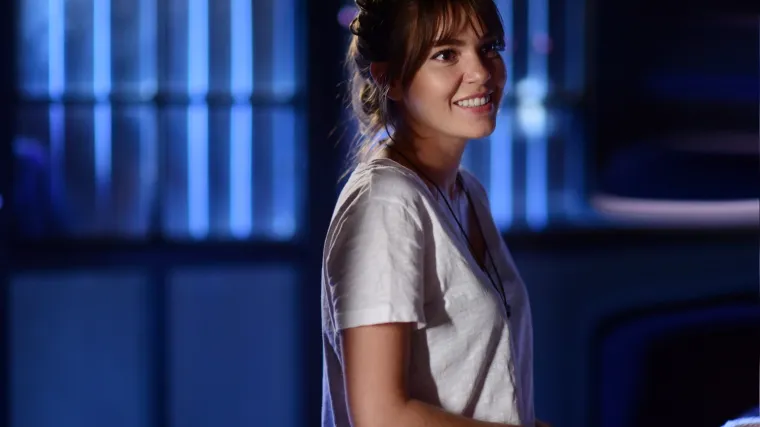 Esmi koja ima rođendan Sureja sprema lijepo iznenađenje (Istanbulska nevjesta)