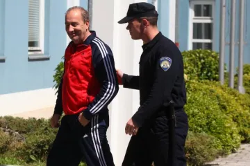 Napao suprugu Brankicu i njezinu prijateljicu?