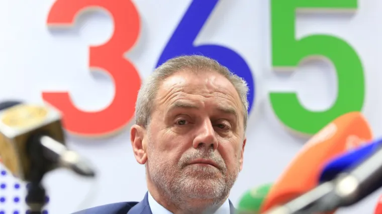 Povjerenstvo kaznilo Bandića s 30.000 kuna zbog povezanosti s Hanžekovićem