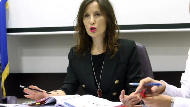 'Te&scaron;ko mogu zamisliti goreg kandidata za &scaron;efa države od Grabar-Kitarović'