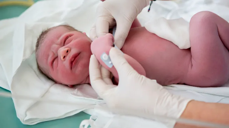 'Trudovi su bili sve če&scaron;ći, shvatili smo da će uskoro krenuti porod, mama je bila jako, jako hrabra...'