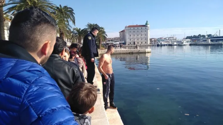 Nakon što mu policija pregleda mobitel stvari će biti jasnije