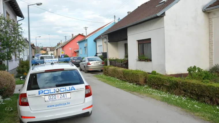 Izudarao je &scaron;akama po licu i davio, a onda je počeo prijetiti smrću