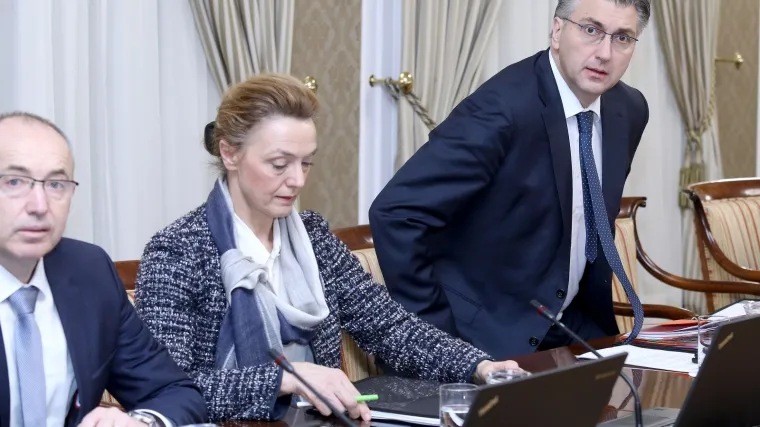 Plenković: 'Za Uljanik smo ove godine dali vi&scaron;e od 2,8 milijarde kuna i ljudi to moraju znati'