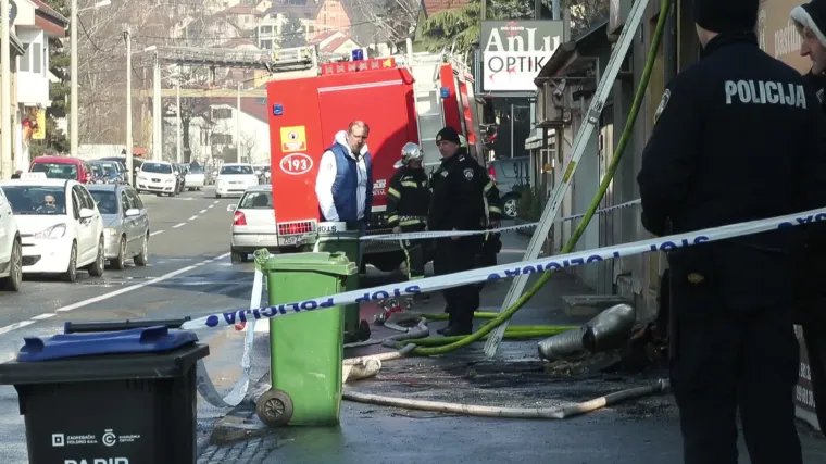 Izgorjela pečenjara na zagrebačkoj Kustošiji: Jedna osoba se nadisala dima