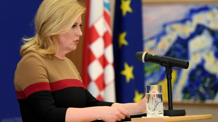 Kolinda Grabar-Kitarović dvaput zavr&scaron;ila na infuziji, a onda je posjetila i privatnu kliniku...