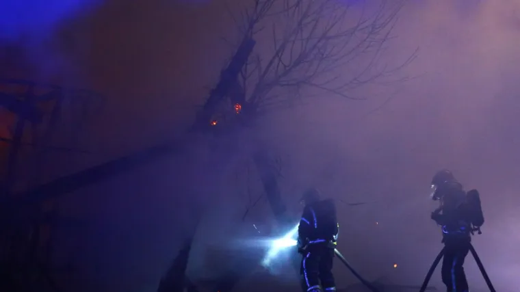 Sam sebi zapalio zgradu u blizini obiteljske kuće: 'Eno ga hoda po selu i smije se svemu'