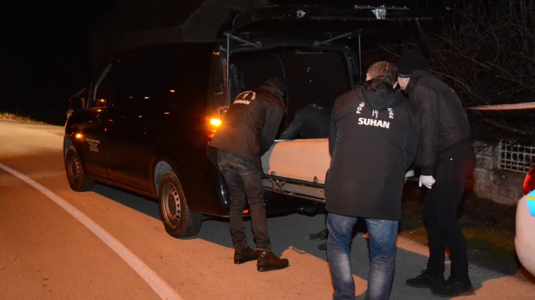 TRAGEDIJA U NOVOM VIRJU: Ovo je kuća u kojoj su pronađena dvojica mrtvih prijatelja