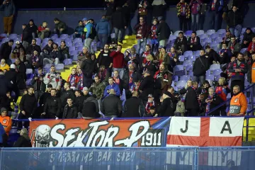 MAKSIMIR GORI: Krcate tribine bodre Modre u povijesnoj utakmici, na semaforu osvanula romantična poruka