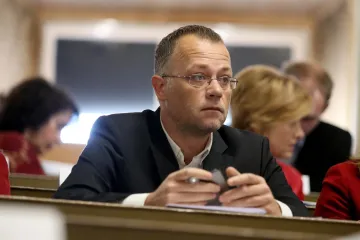 'Ina je uhljebište udbaške duboke države'