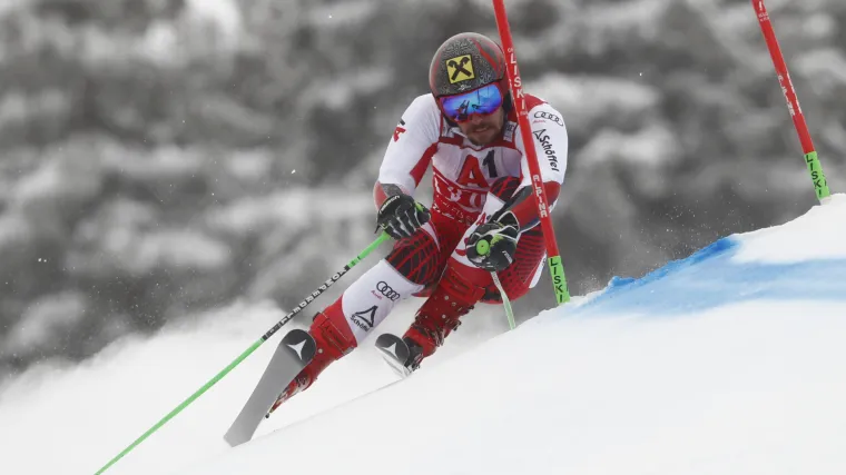 Hirscher vodi u Banskom, Zubčić u drugoj vožnji