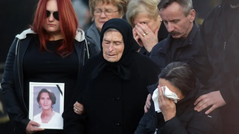 Ubojstvo Jasmine: Zbog Simljane život se uru&scaron;io cijeloj obitelji, suprug s kćerima ide u Austriju?