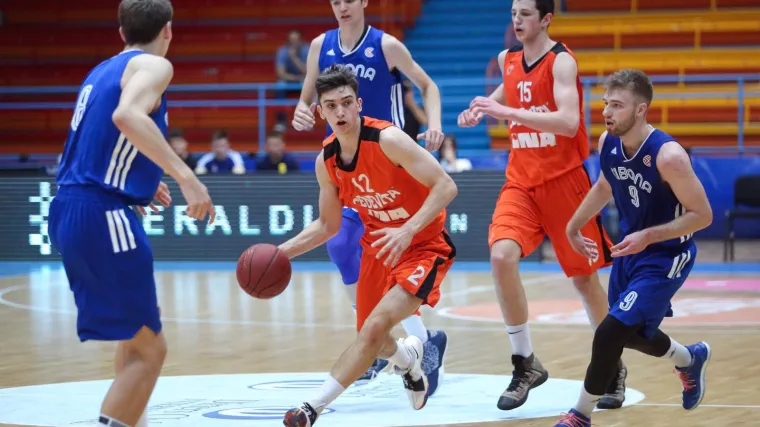 Cedevita misli na budućnost: Ponajveći talent slovenske ko&scaron;arke potpisao vi&scaron;egodi&scaron;nji ugovor