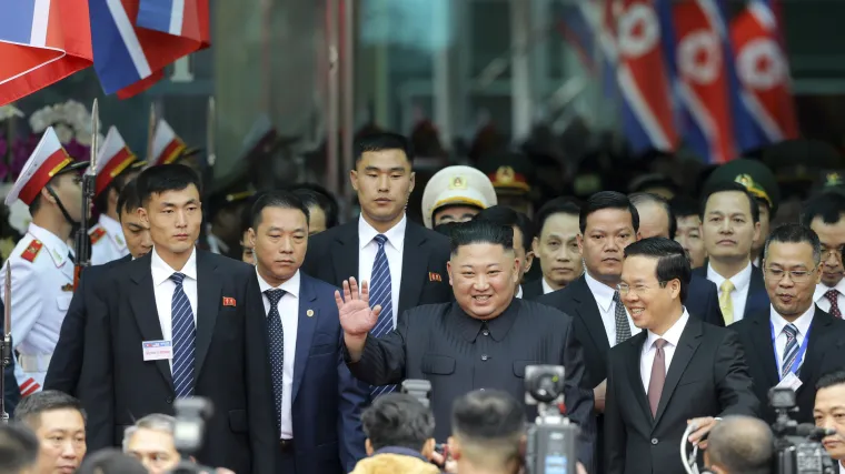 Sve je bilo dobro dok se nije iskrcao iz vlaka: Kim Jong Un izbacio američke novinare iz hotela