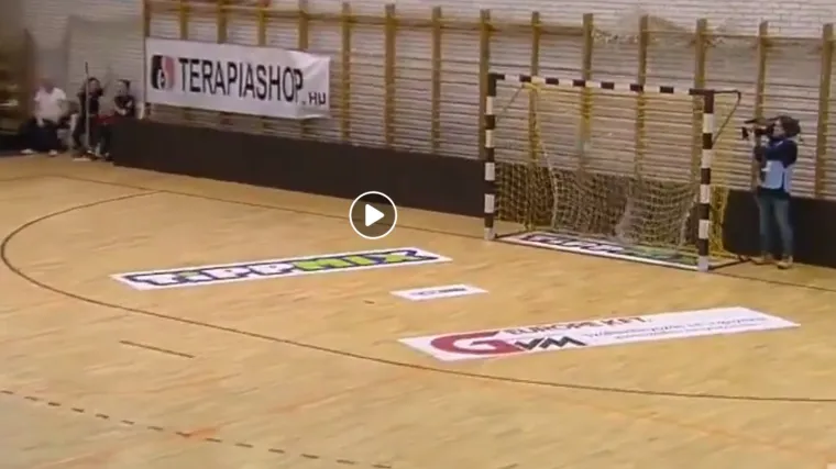 VIDEO Mađarice bizarno izgubile dobivenu utakmicu, za sve je kriva igra bez vratarke