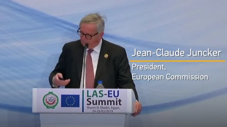 Juncker prekinuo govor kako bi se, uz dosta duhovitu opasku, javio ženi na poziv