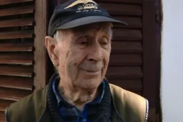 'Bili su u lokvama krvi, svi ranjeni, ja sam uzeo malog...'