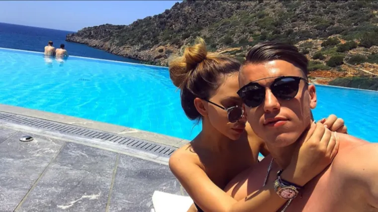 Njene obline odmah su postale glavna tema