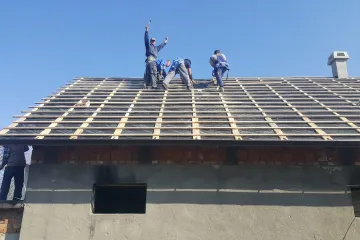 Ostao je bez svega u strašnom požaru, a nogometaši Sloge za dva tjedna su mu obnovili kuću