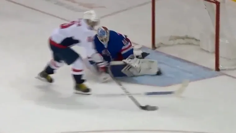 Zvijezda NHL-a postigla gol iako nije uspjela poslati pak u mrežu