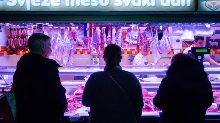 Nakon panike sa zaraženim mesom stiže prijedlog: Zastavice na pakiranju označavat će podrijetlo proizvoda