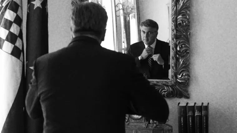 Predsjedniče Vlade, zaustavite ovo ludilo. Sutra će biti prekasno. I za Hrvatsku, i za vas