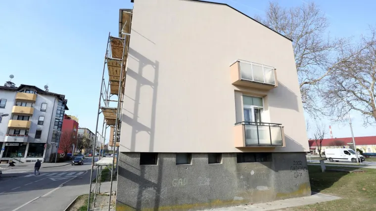 Bili smo u Karlovcu i poku&scaron;ali otkriti kako je nastao balkon o kojem priča Hrvatska