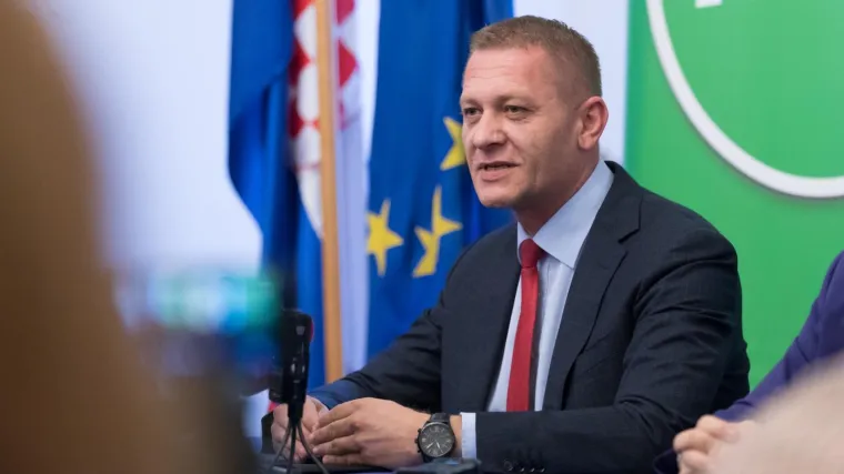 'HDZ treba jednom zauvijek maknuti s vlasti inače Hrvatska ne može naprijed'