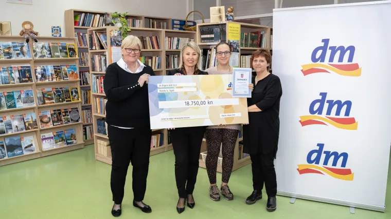 Centru za odgoj i obrazovanje Dubrava dm predao donaciju vrijednu 18.750 kuna