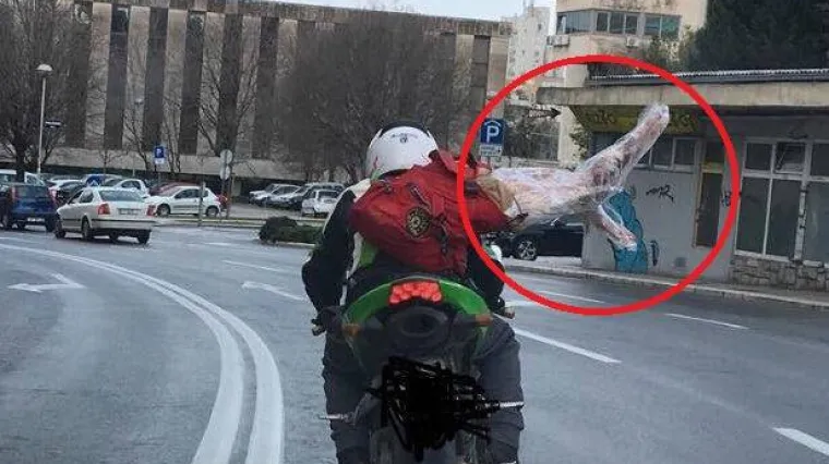 Jako mu se žuri na ručak: Pogledajte nesvakida&scaron;nju scenu sa splitskih ulica!