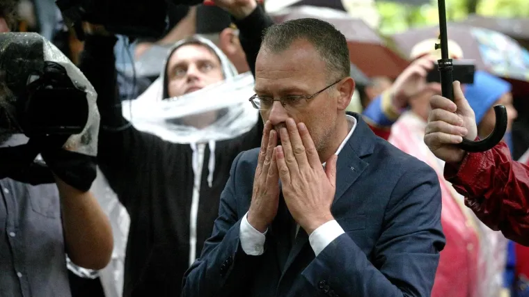 'Sinoć je svojim sekta&scaron;tvom i vlastitim kompleksima nadma&scaron;io samog sebe '