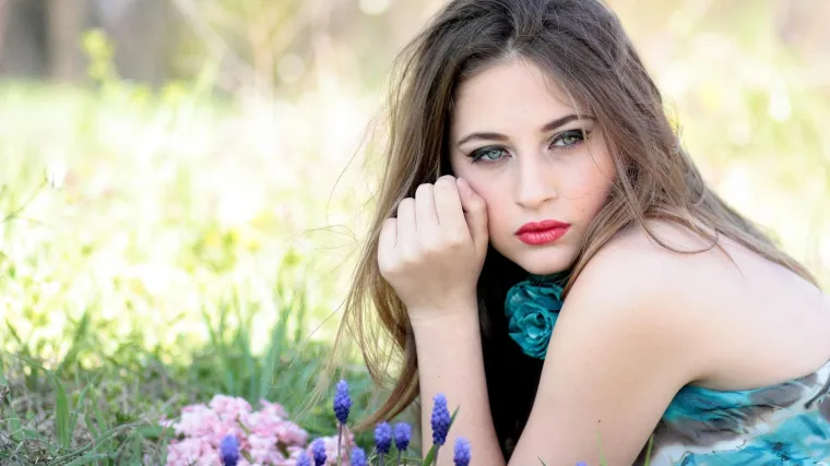 Atraktivni ljudi imaju puno liberalnije poglede na svijet od onih manje atraktivnih