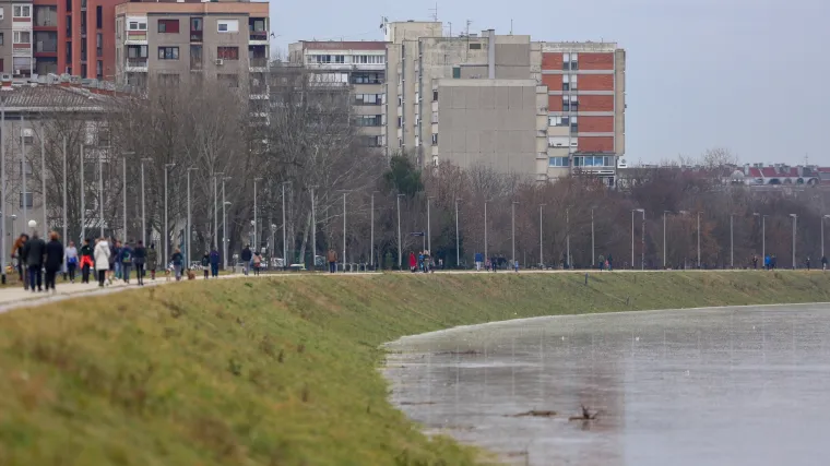 Strava u Zagrebu: Slučajni prolaznik prona&scaron;ao mrtvo tijelo nepoznate žene u Savi