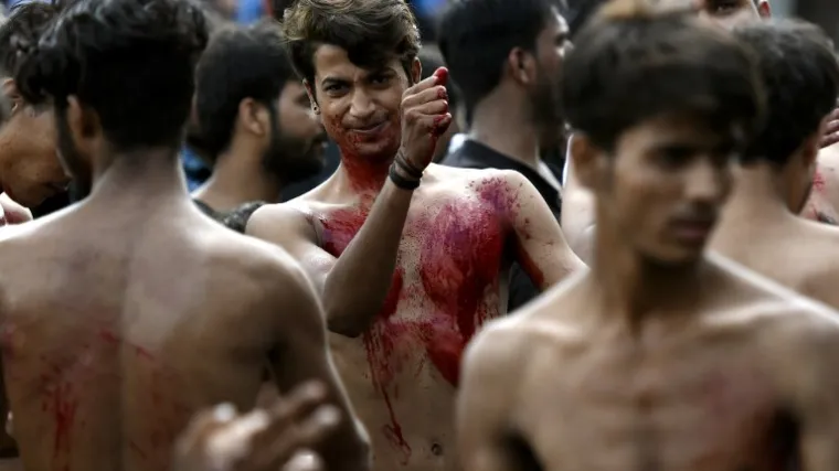 Muškarci koji su sudjelovali u krvavoj ceremoniji s noževima oboljeli su od smrtonosnog virusa