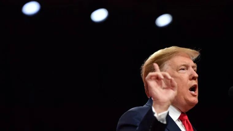 'Objasnite 300 negativnih izvještaja o Trumpu'