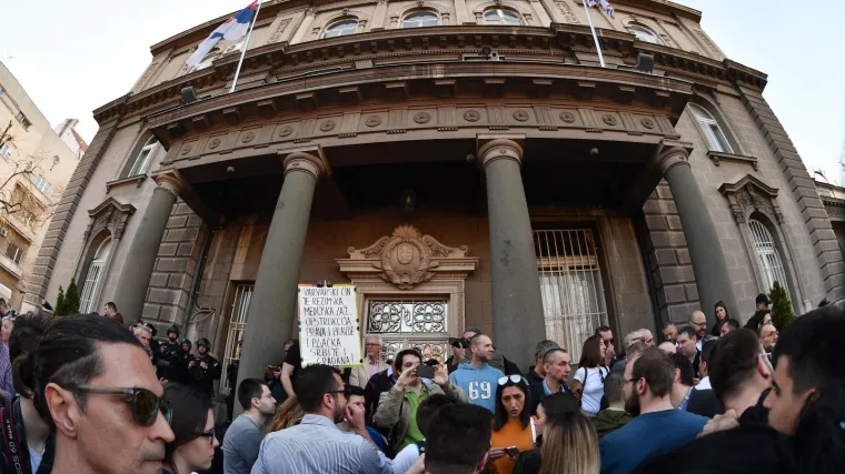 Vučić dobio ultimatum pa poručio: 'Nikada neću popustiti pred lopovima i tajkunima'