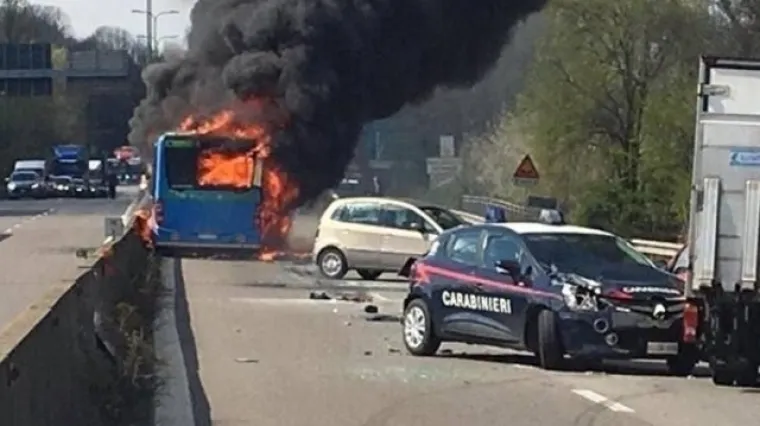 Pomahnitali vozač zapalio autobus dok je u njemu bio 51 učenik, otkriven i motiv