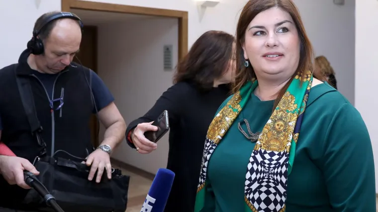 U RODITELJI MINISTRICE ŽALAC? U 90-ima su postali dio slavonskog establišmenta, majka masno zarađivala na stečaju