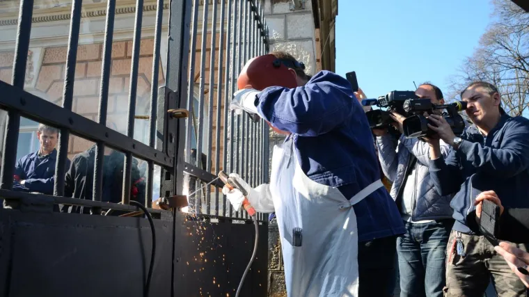 Zavarivanjem vrata blokirali dva službena ulaza u brodogradili&scaron;te