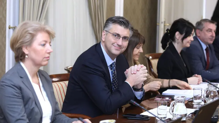 Plenković: 'Stojim iza prijedloga zakona o financiranju političkih aktivnosti 300 posto'