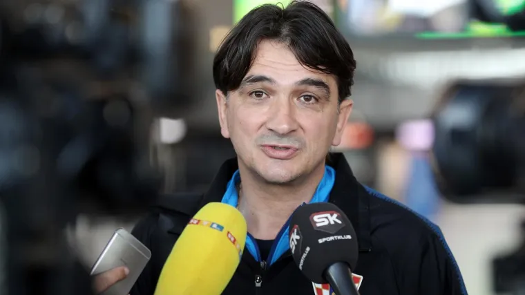 'Vatreni' odletjeli za Budimpe&scaron;tu, Dalić: 'Moramo biti oprezni, sada svi žele na&scaron; skalp'