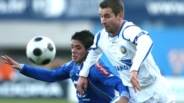 Prijetio novinaru pa ga premlatio