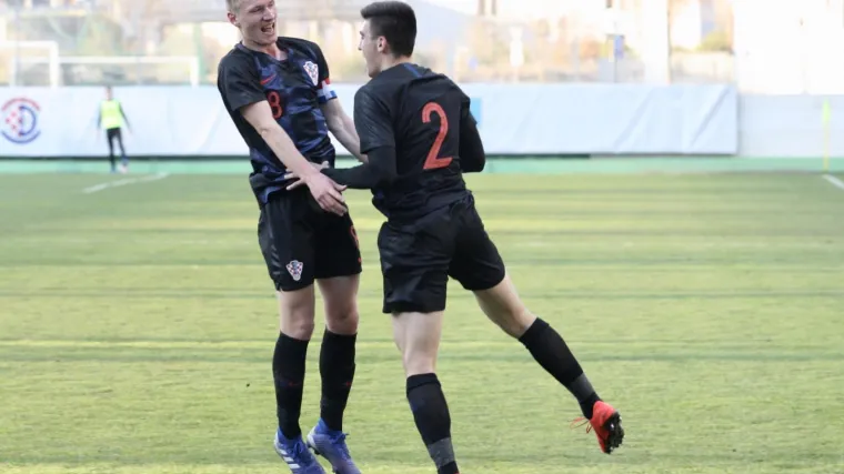 'Mini Vatreni' golovima &Scaron;utala i Marina  slavili u dvoboju protiv Mađarske