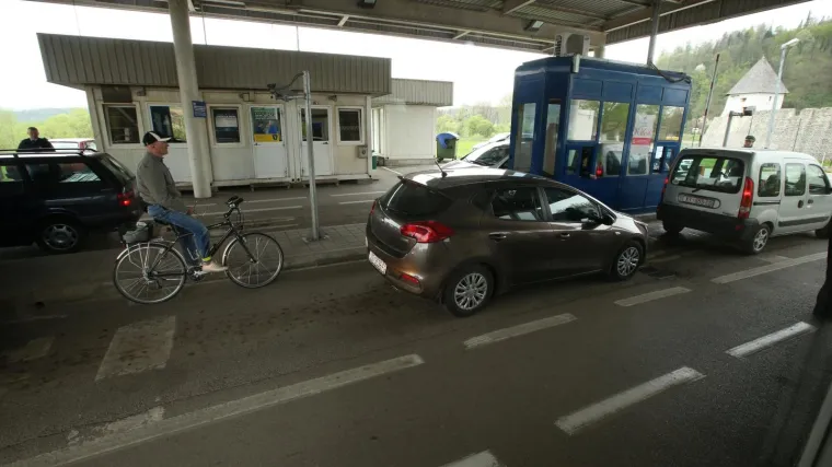 Državljani BiH prijavili pritiske agenata SOA-e: Zaustavili ih na granici i satima ispitivali?