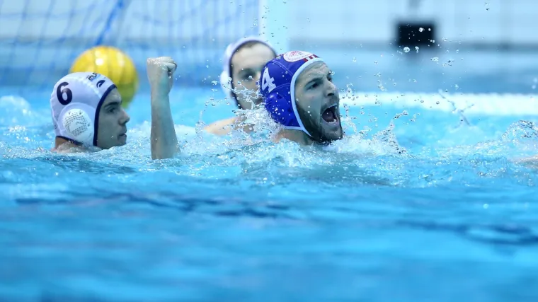 Jug remizirao u derbiju, Jadran i Mladost poraženi